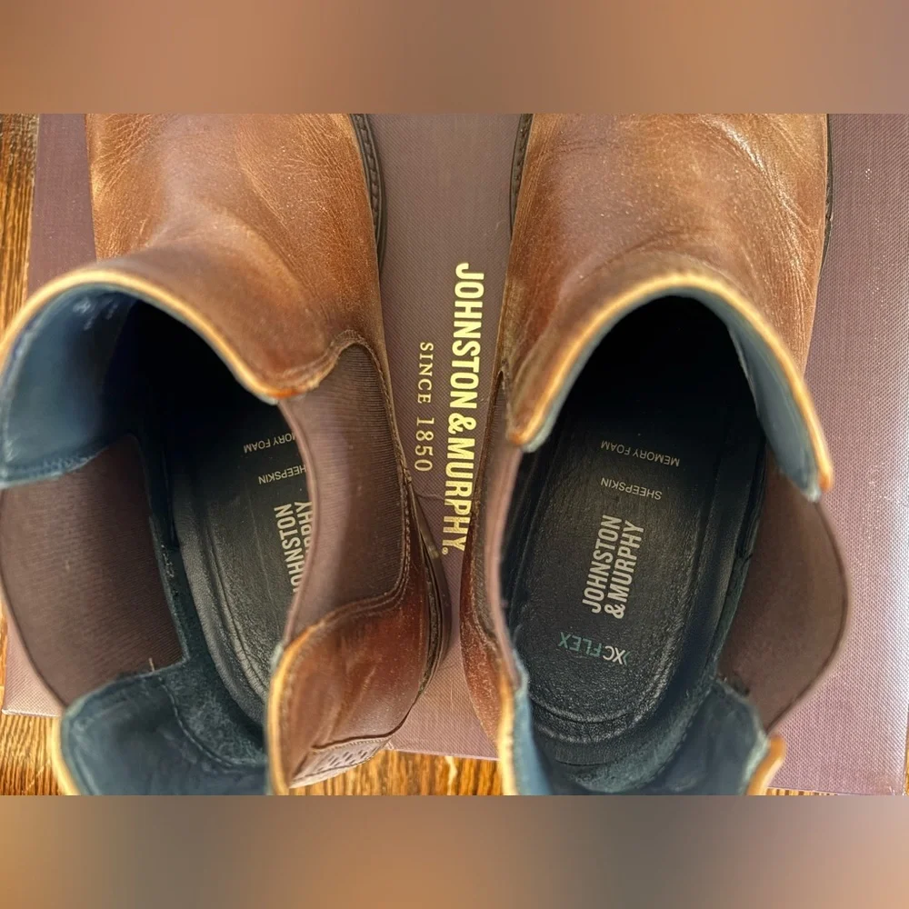 Johnston & Murphy Raleigh Chelsea Boot - Picture 4 of 6